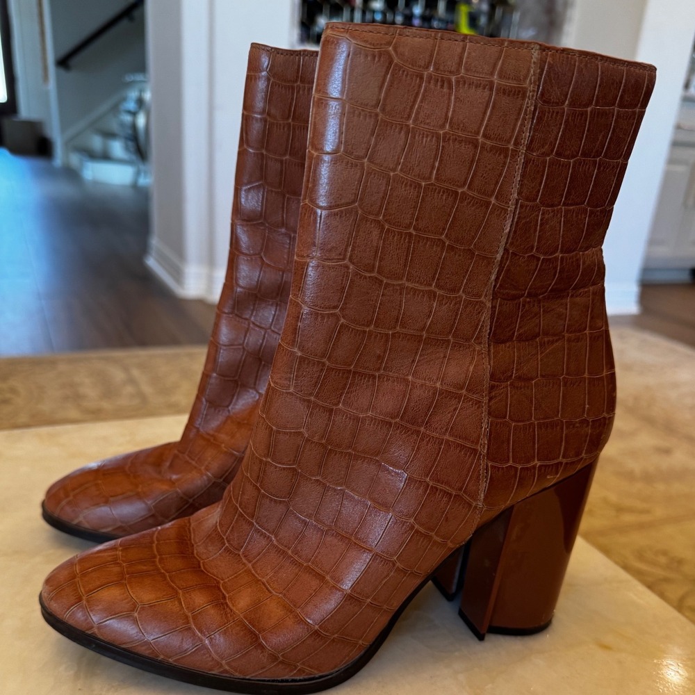 Coach G5475 Womens Cognac Brown Croc Embossed Leather Block Heel Ankle Boots 10B